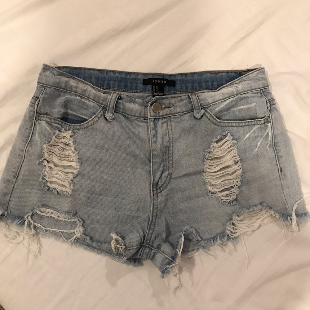 Forever 21 Distressed Mid Rise denim shorts